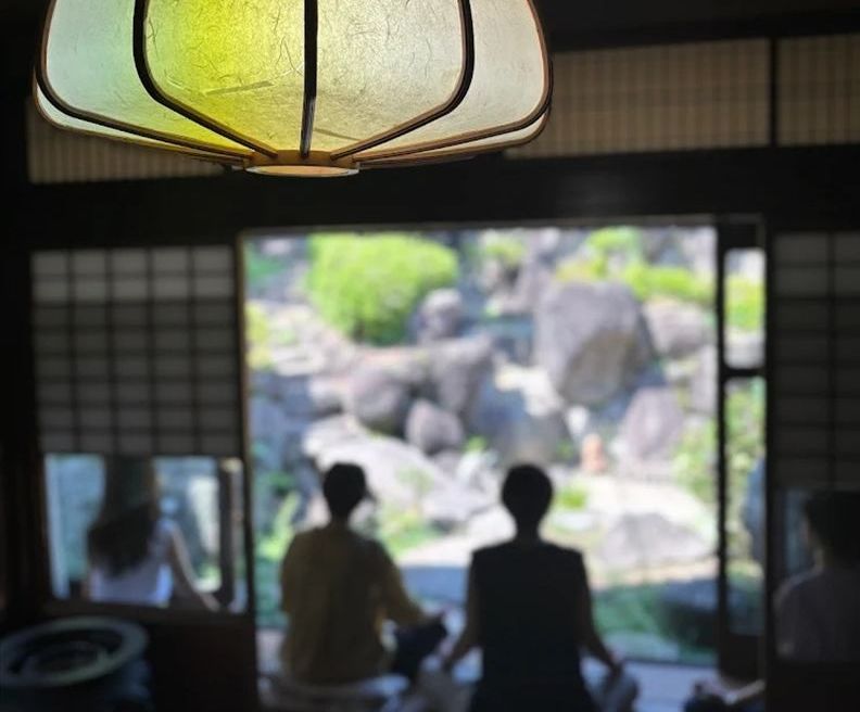 レンタルスペース枚方元町で行われる瞑想ワークショップの基本的な流れ