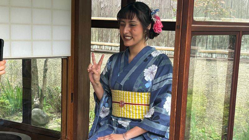 京間の空間で、思い思いの撮影を